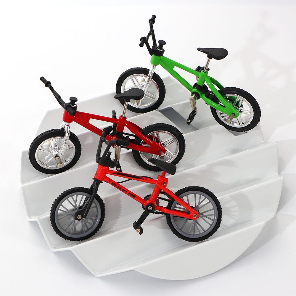 Picture Of Mountain Biking - Mini vélo de montagne en alliage